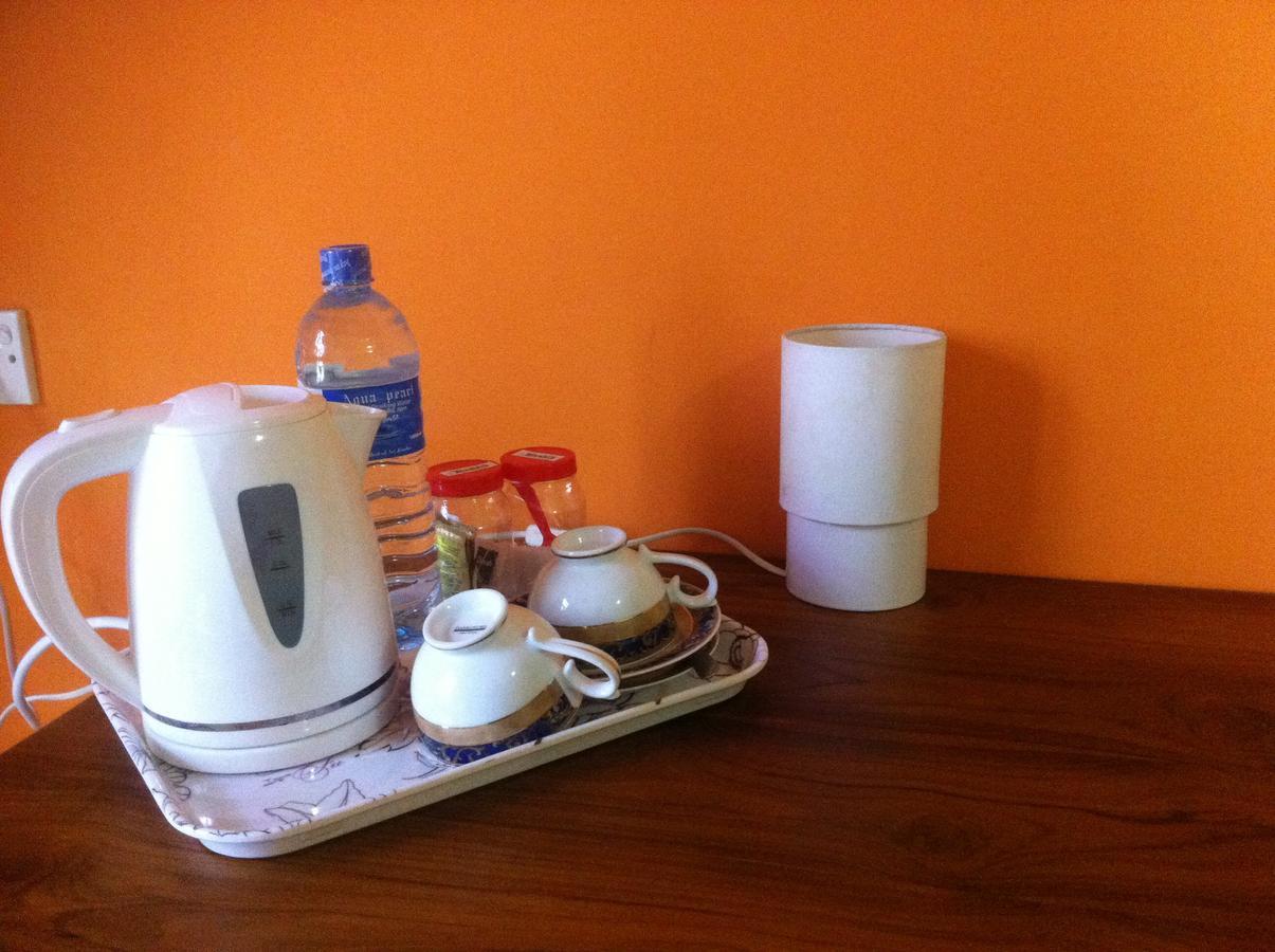 Bee Nest Bed & Breakfast Negombo Exterior photo