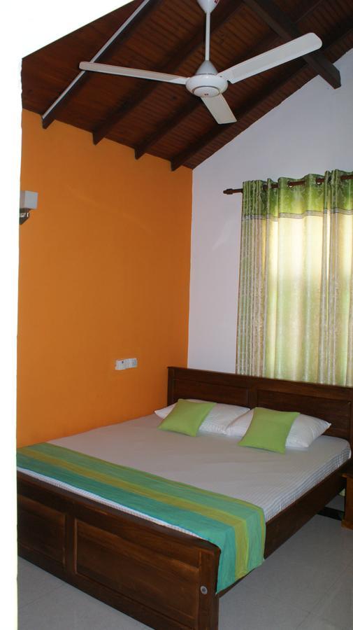 Bee Nest Bed & Breakfast Negombo Exterior photo